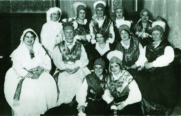 Representatives of Slovene female societies from Ljubljana attending Pan-Slavic ball organized by The Circle of Serbian Sisters, Belgrade, 1934, IAB, Pf G.